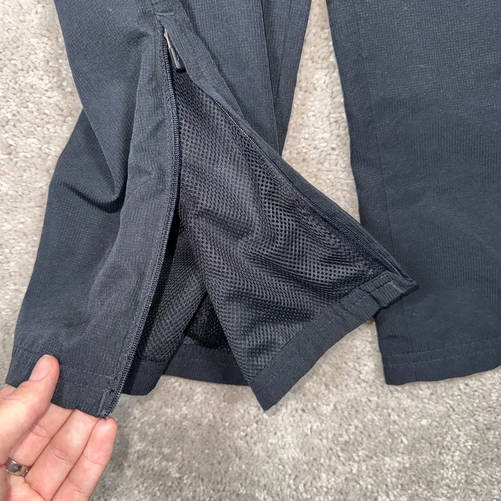 Under Armour Men's M Black Track Pants Elastic Waist Drawstring Ankle Zip